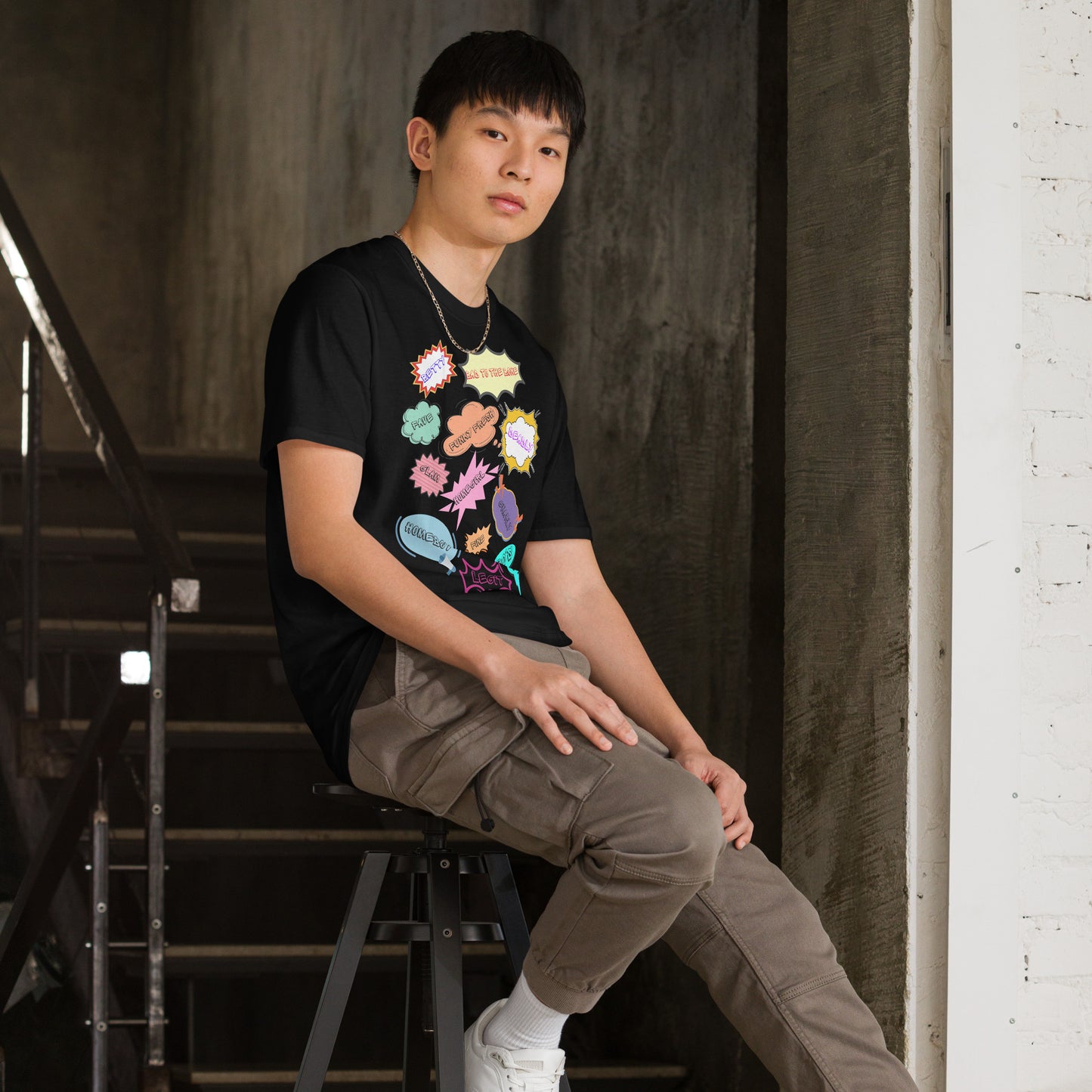 Unisex 80s Vintage Comic T-Shirt with Retro Pop Art Speech Bubbles – Hipyfi Graphic Tee. black-right-front