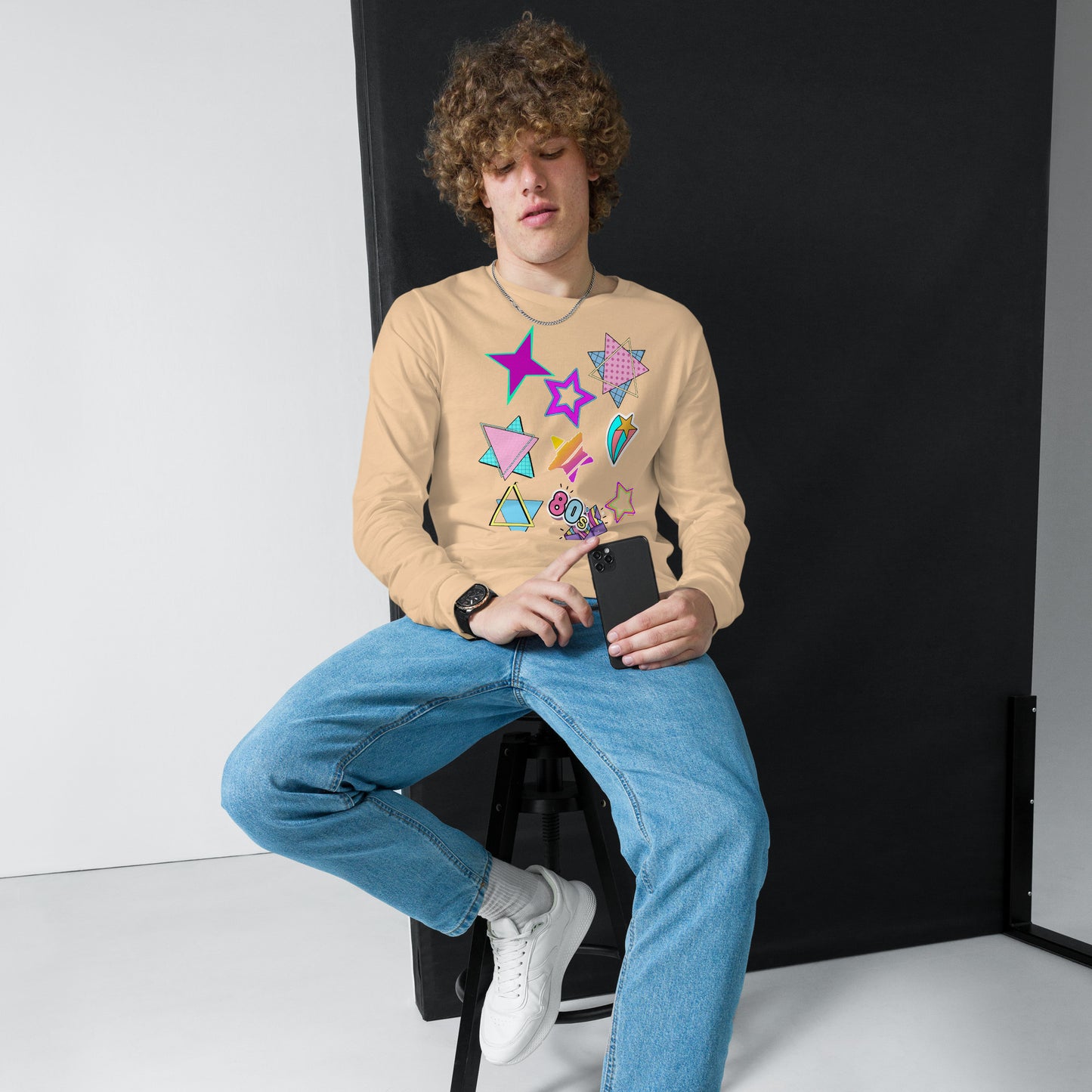 Unisex 80s graphic long sleeve t-shirt with Memphis design – retro pop art style by Hipyfi Clothes & Design. sand-dune-front