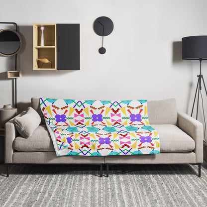 Retro pop geometric throw blanket with colorful 80s Memphis design by Hipyfi Clothes & Design 50x60-lifestyle